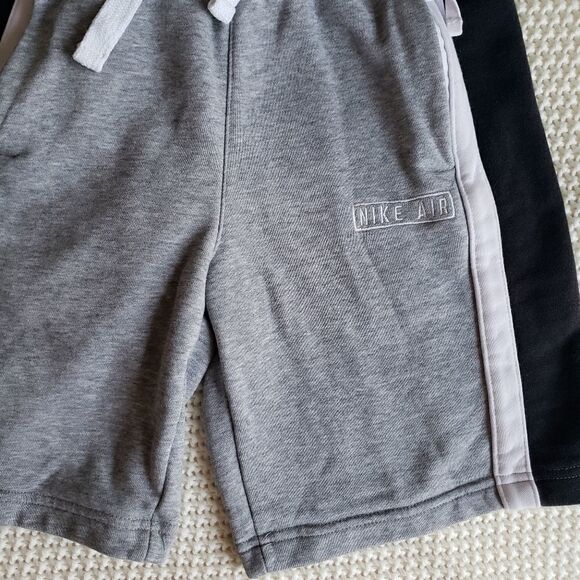 Nike Air shorts  - Picture 2 of 10